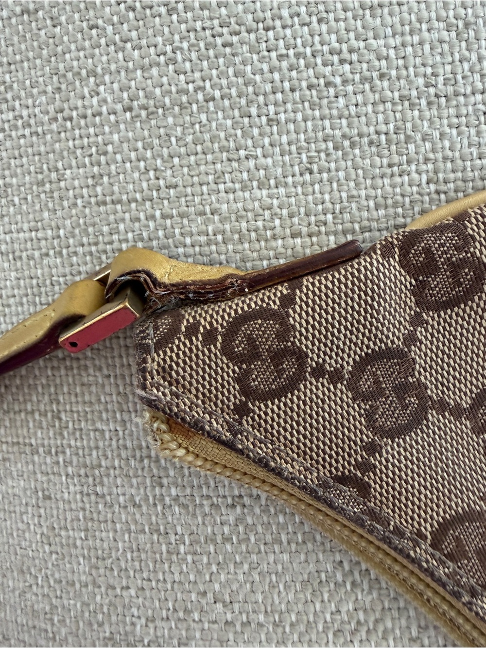 Authentic Gucci Canvas Brown Monogram Shoulder Bag - Picture 6 of 14